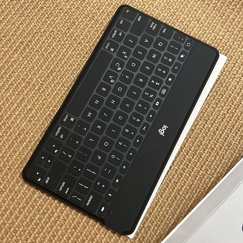 Logitech Keys-To-Go Ultra Portable Keyboard for iPad - Black